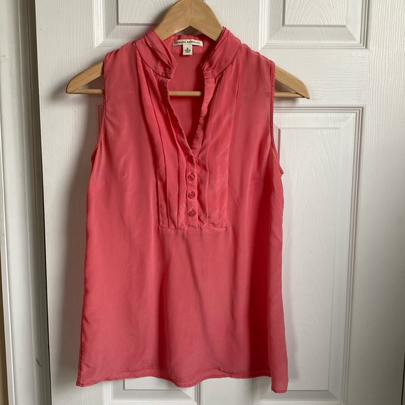 Banana Republic Tops - Banana Republic sheer pink sleeveless button down blouse high-low hem size 6